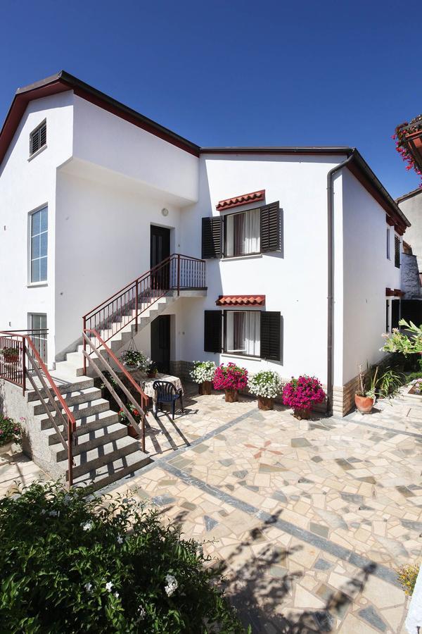 Apartments Patricia Banjole Εξωτερικό φωτογραφία